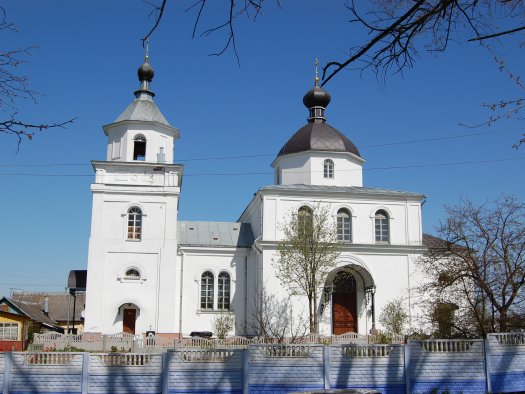 Сеница . Свято-Петро-Павловская церковь