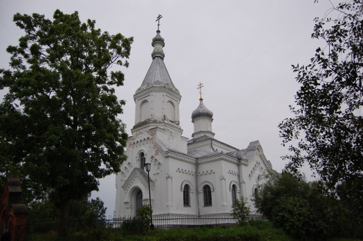 Иказнь. Свято-Николаевская церковь